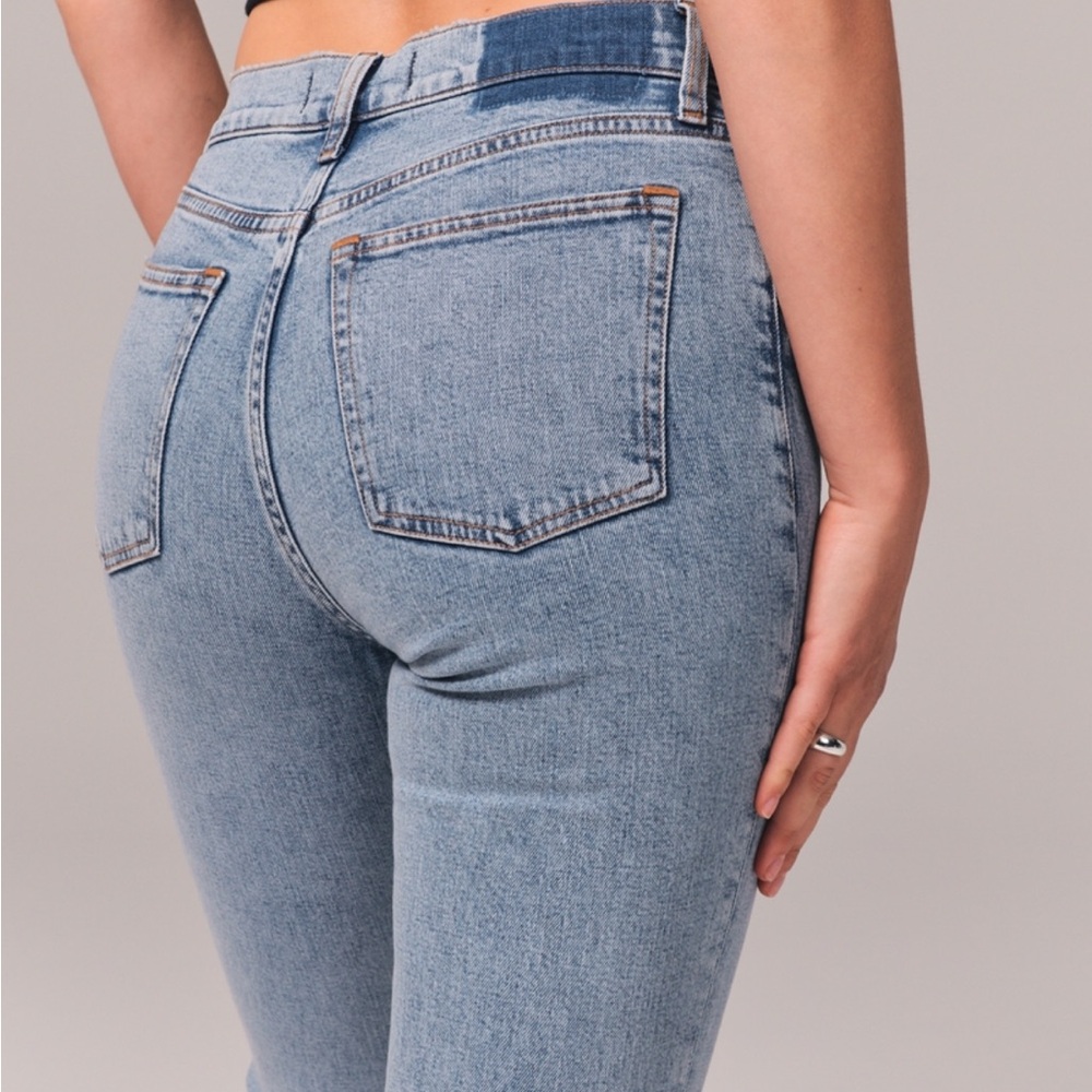 Abercrombie & Fitch Curve Love High Rise Skinny Jean